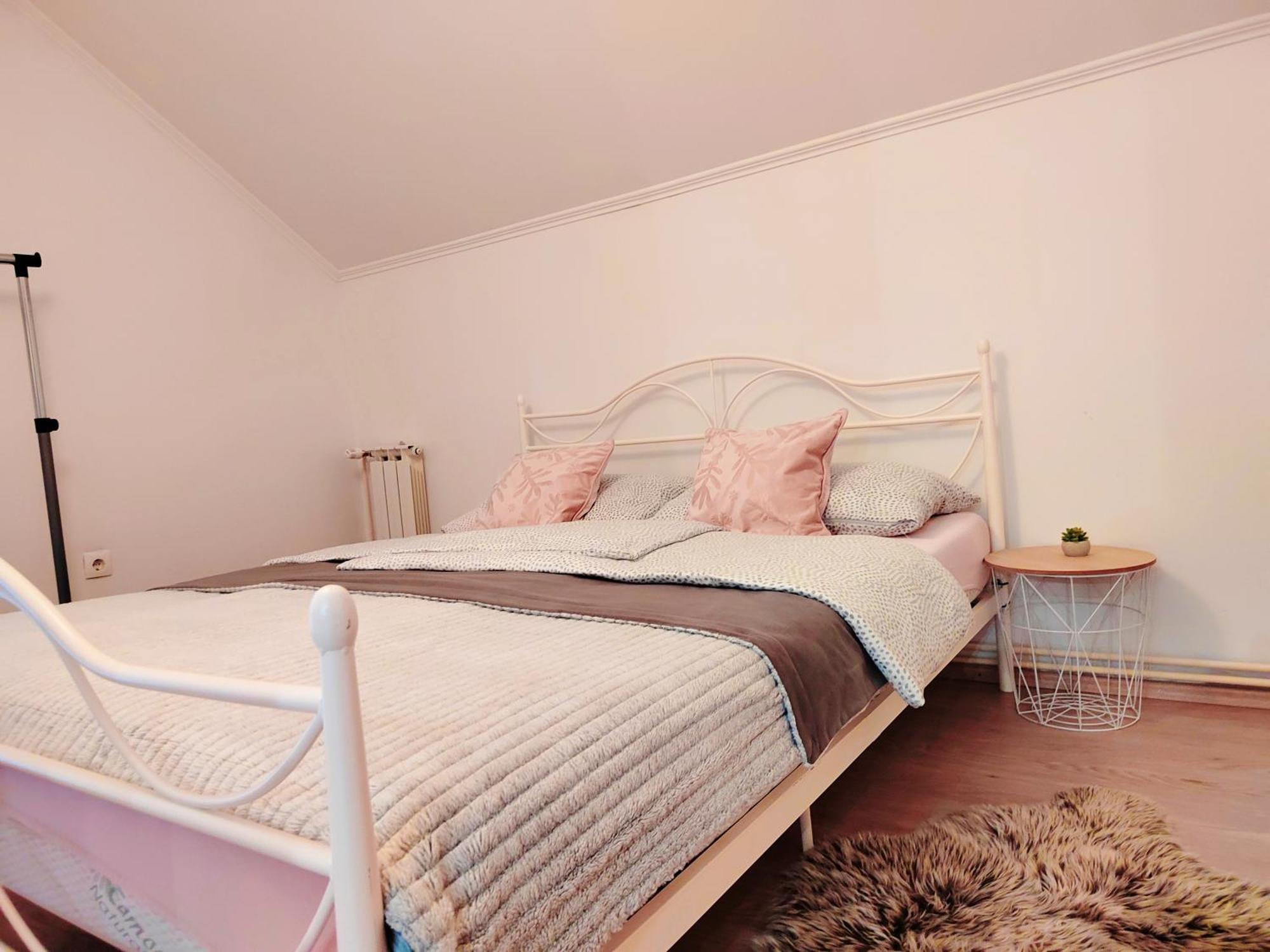 Zagreb, Apartman Jezz エクステリア 写真